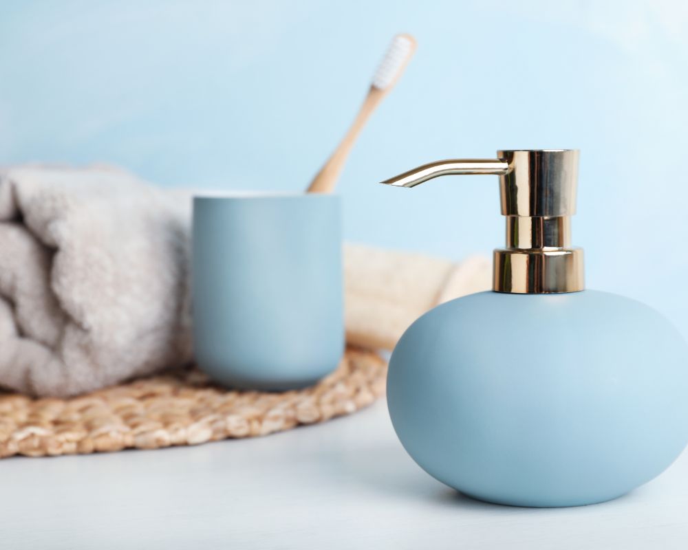 WHAT TYPES OF BATHROOM ACCESSORIES ARE THERE? Chiltern Bathrooms